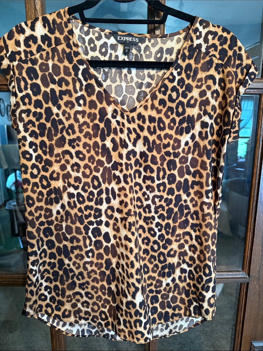 Express Womens Leopard Print V-Neck Blouse Brown Tan Black Short Sleeve XS